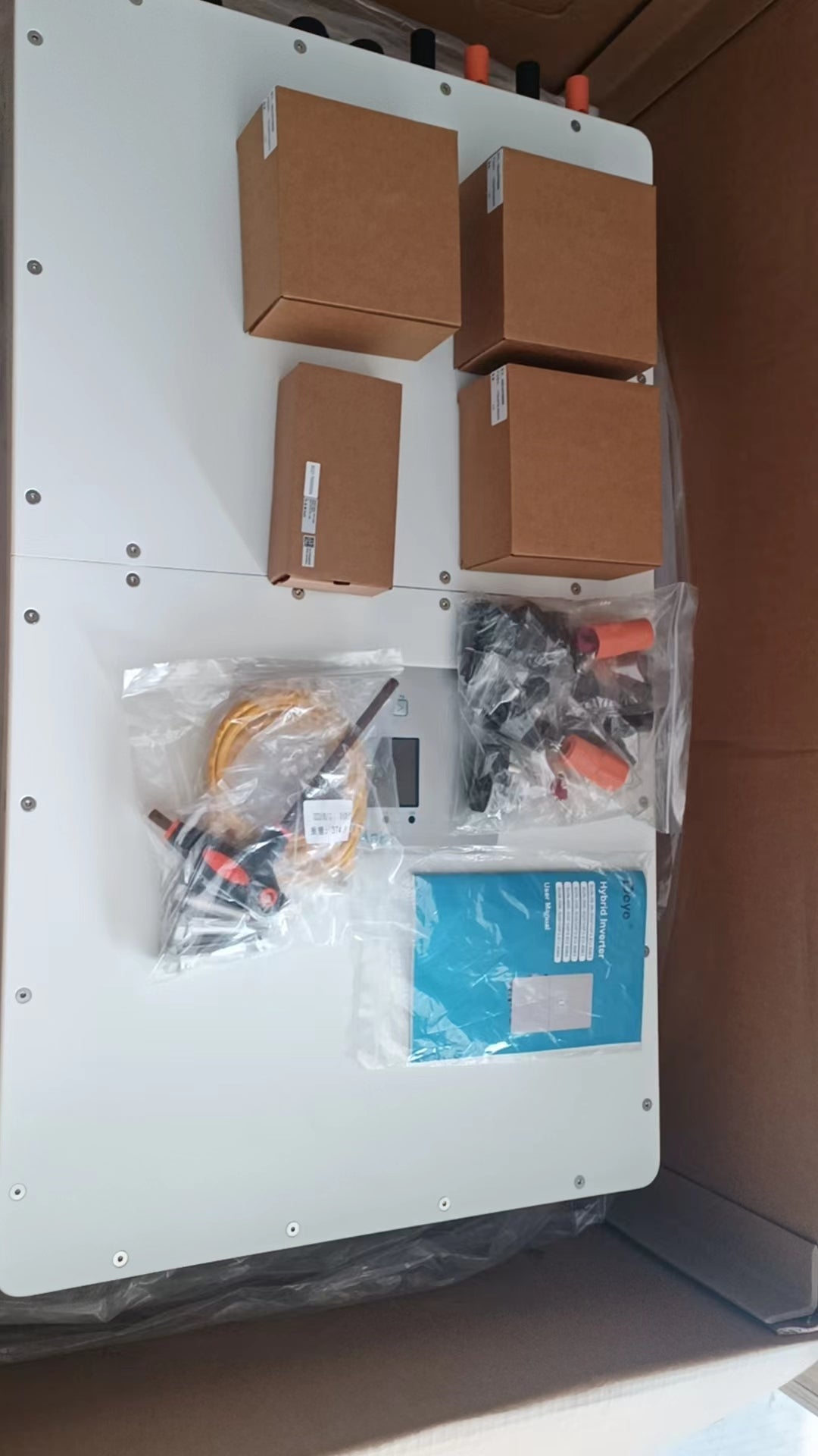 Deye 30KW 35KW 40KW 50KW Hybrid Inverter SUN-29.9/30/35/40/50K-SG01HP3-EU-BM3/4