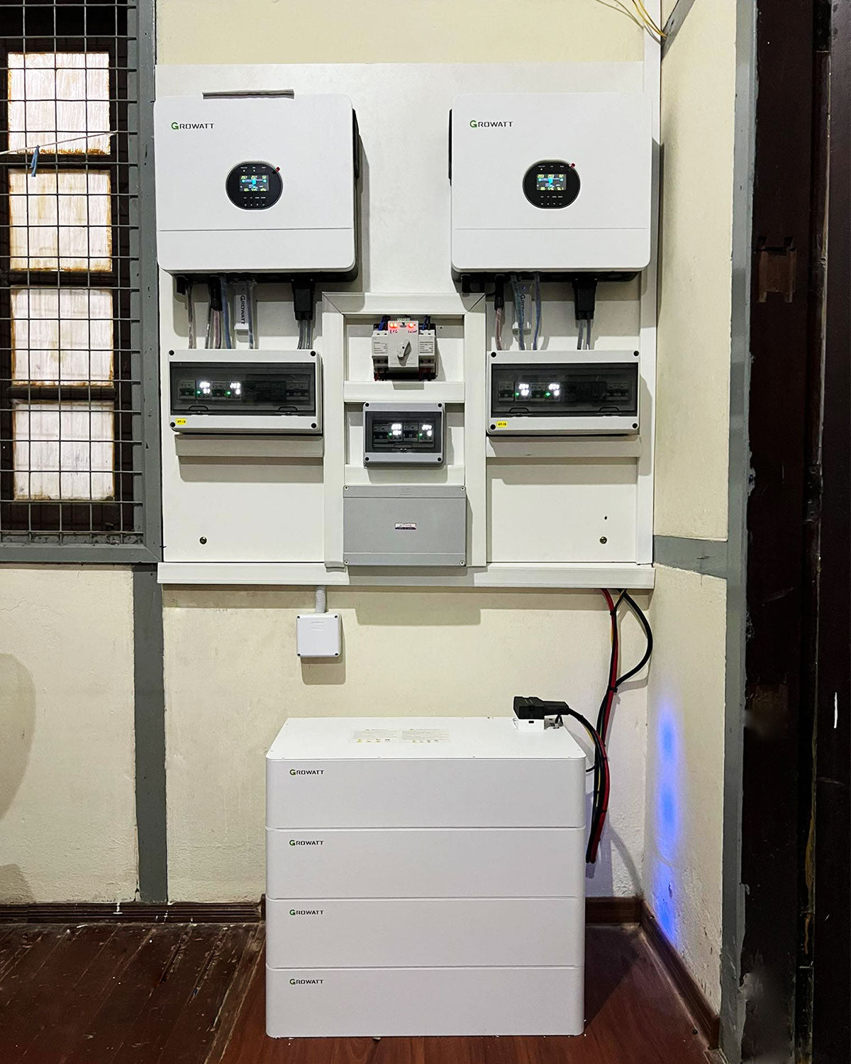Growatt 6KW Off Grid Inverter SPF 6000 ES Plus