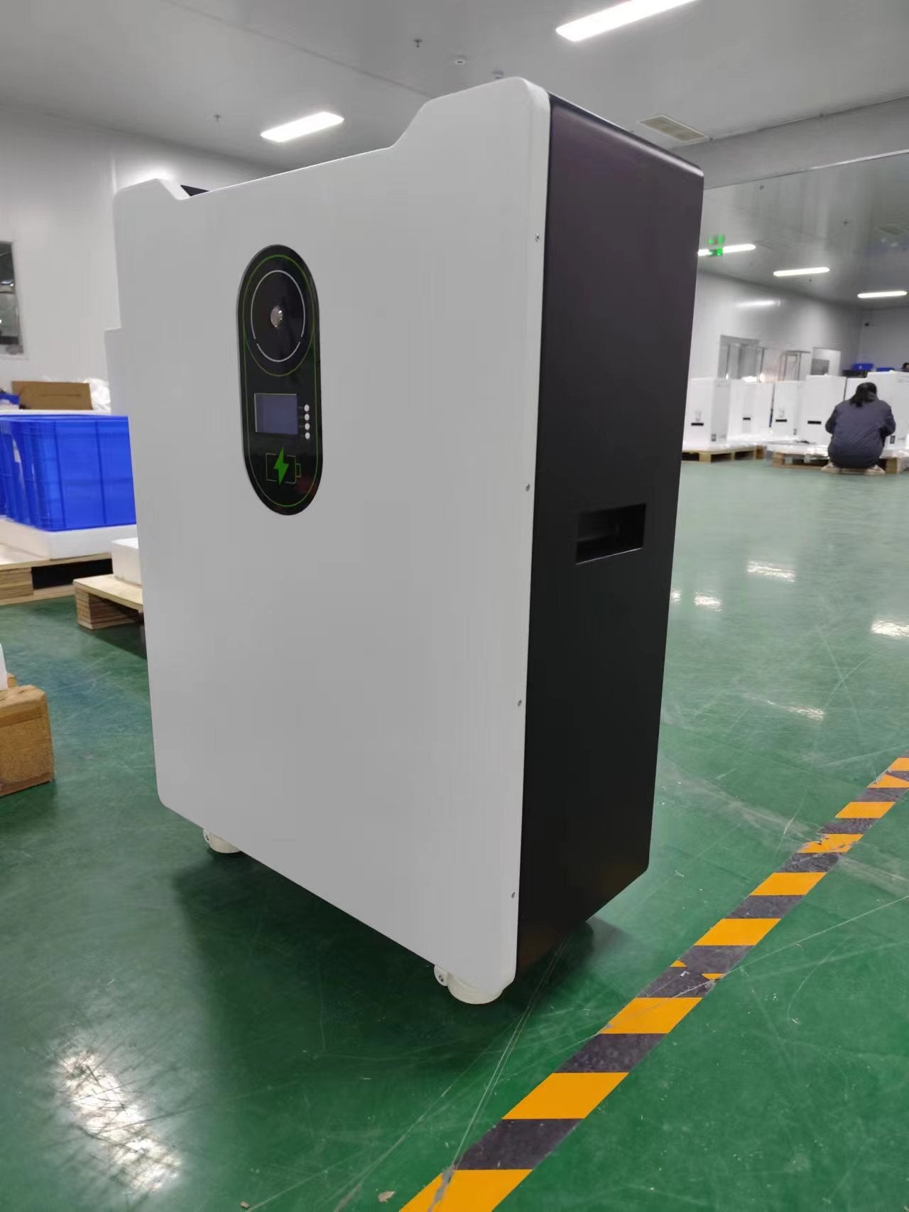 51.2V 280Ah 314Ah 14kwh 16kwh Roller Lithium Battery With Wheel
